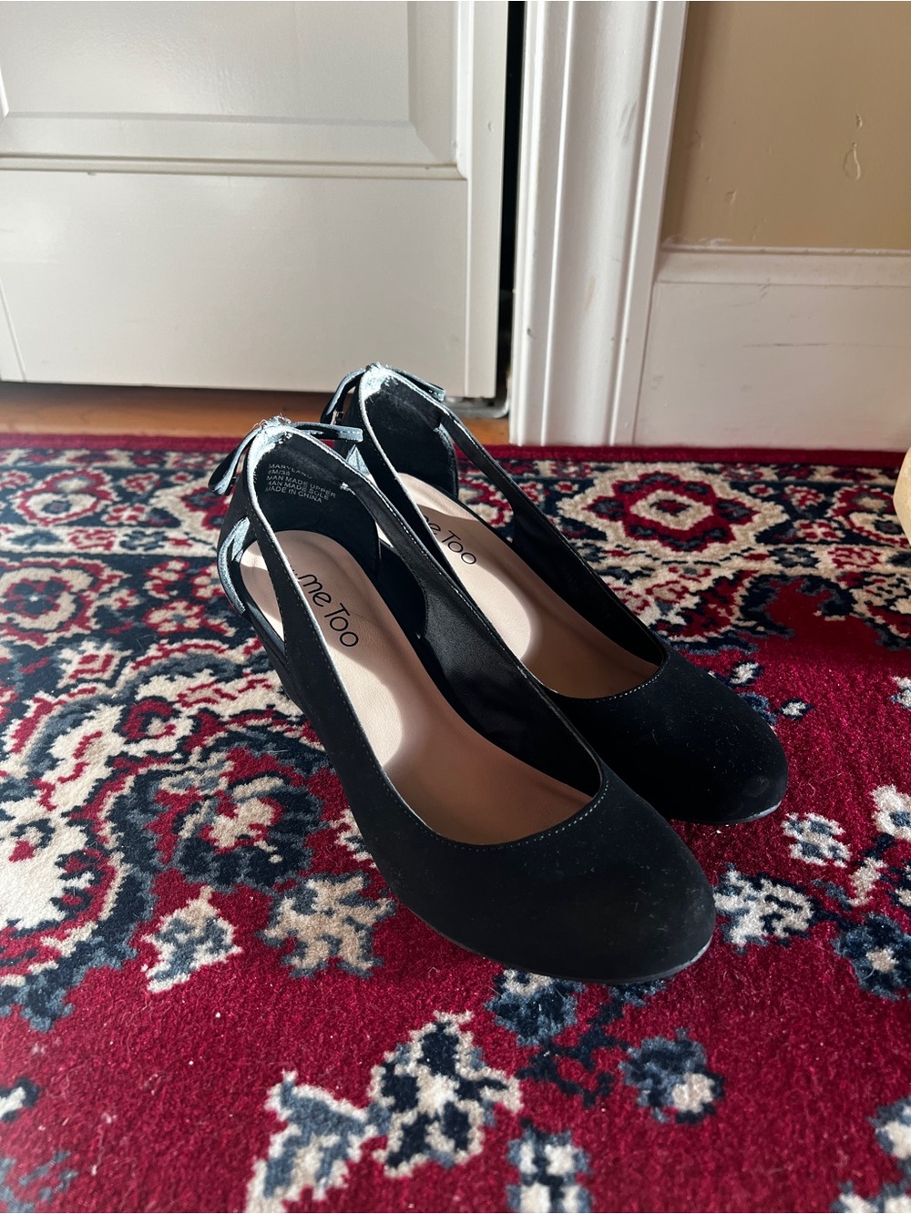 Women’s …me too Black Heels
